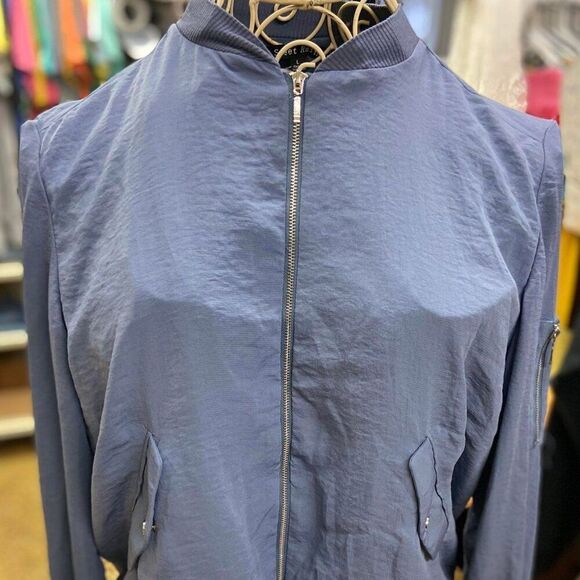 Bomber Jacket - Picture 1 of 5